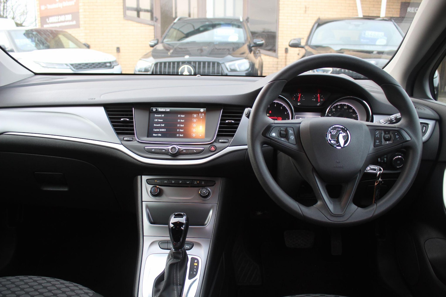 Used Vauxhall Astra 2017 for sale - 76976530: Photo 30