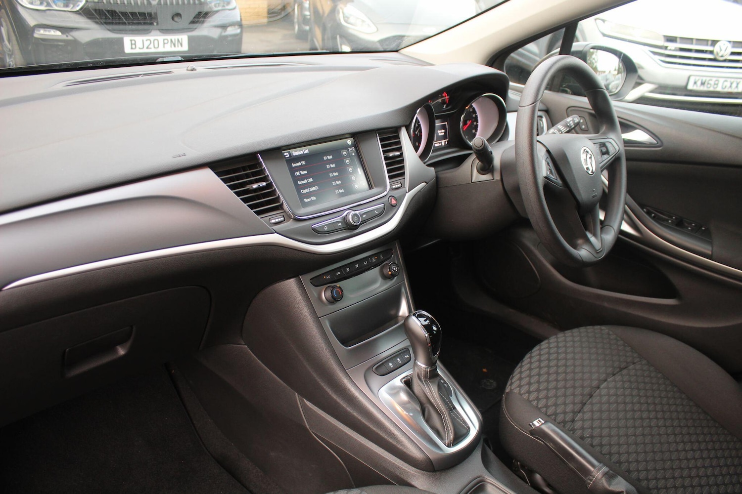 Used Vauxhall Astra 2017 for sale - 76976530: Photo 31