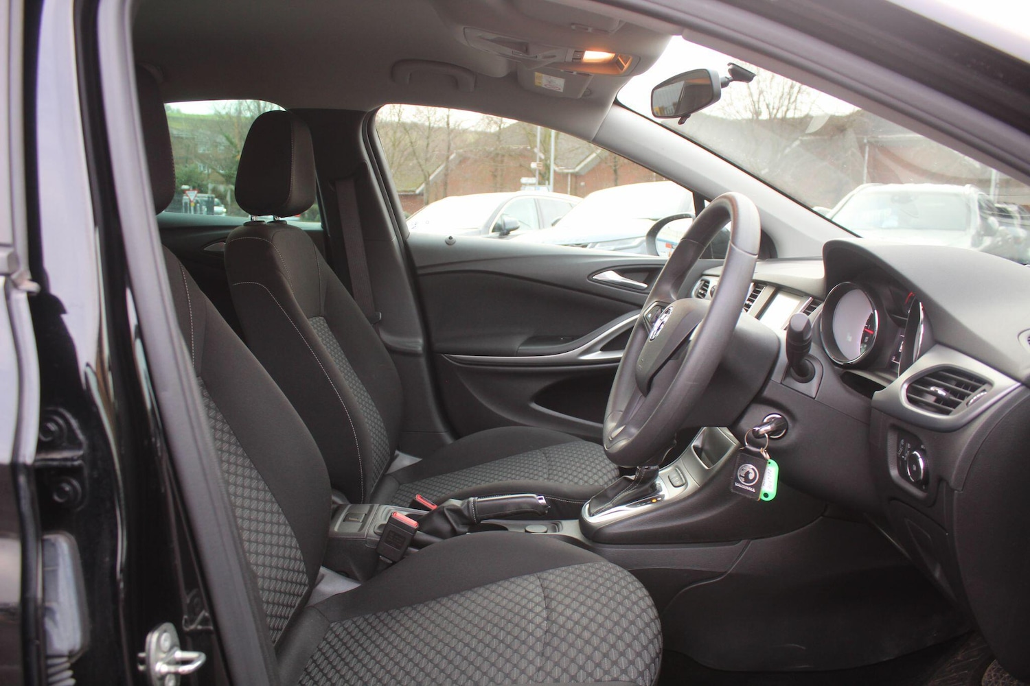 Used Vauxhall Astra 2017 for sale - 76976530: Photo 32