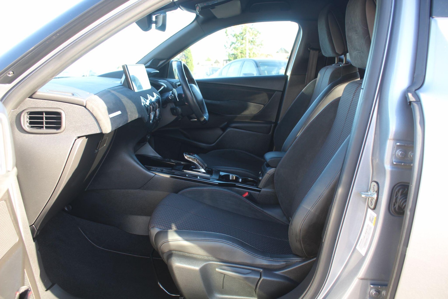 Used DS Automobiles DS 3 Crossback 2021 for sale - 76512763: Photo 47