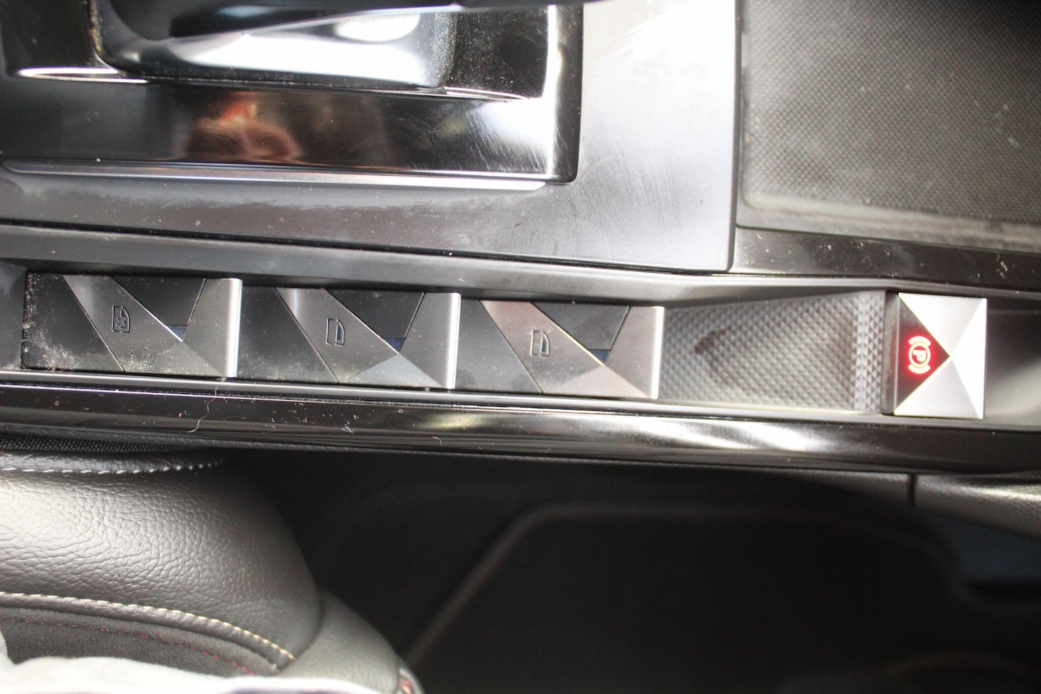 Used DS Automobiles DS 3 Crossback 2021 for sale - 76512763: Photo 49