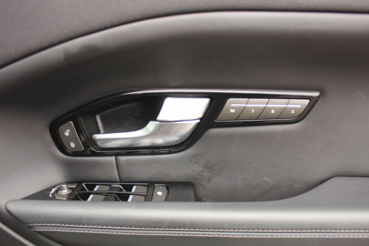 Used Land Rover Range Rover Evoque 2018 for sale - 76485032: Photo 10