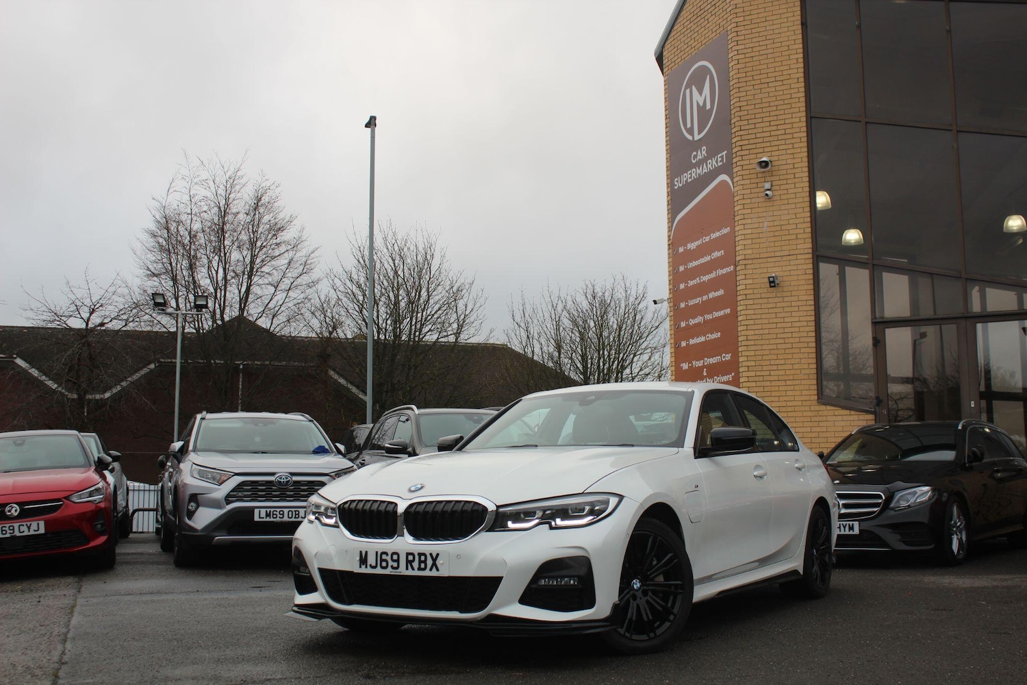 Used BMW 3 Series 2019 for sale - 76121475: Photo 1