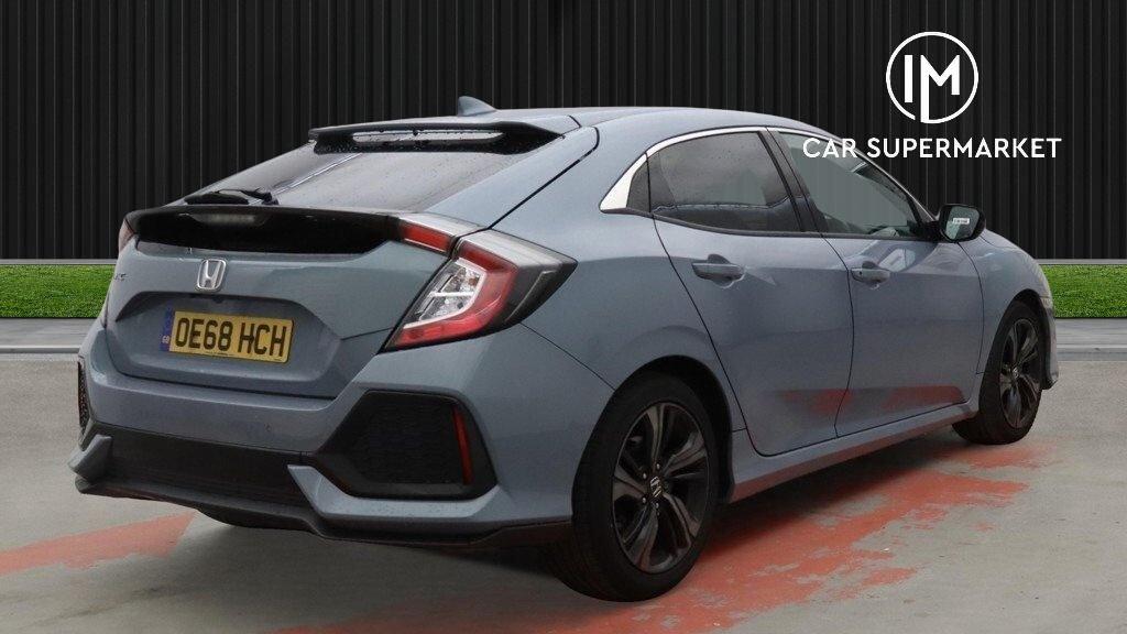 Used Honda Civic 2018 for sale - 76473311: Photo 4