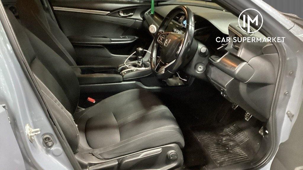 Used Honda Civic 2018 for sale - 76473311: Photo 8