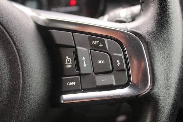 Used Jaguar E-Pace 2018 for sale - 76259758: Photo 24