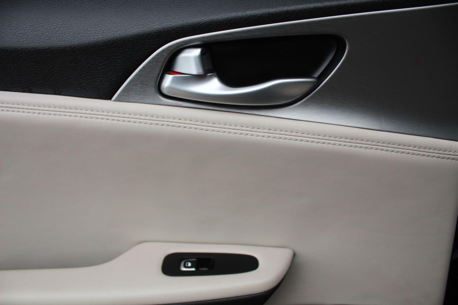 Used Kia Stinger 2019 for sale - 76473399: Photo 18