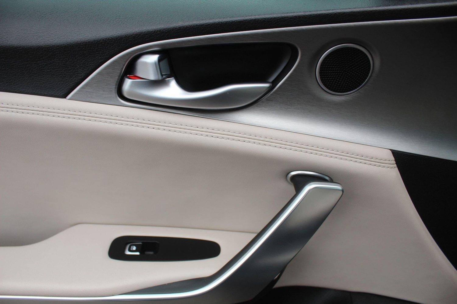 Used Kia Stinger 2019 for sale - 76473399: Photo 20