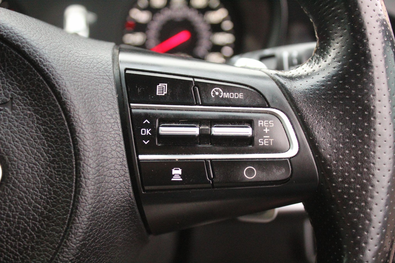 Used Kia Stinger 2019 for sale - 76473399: Photo 23