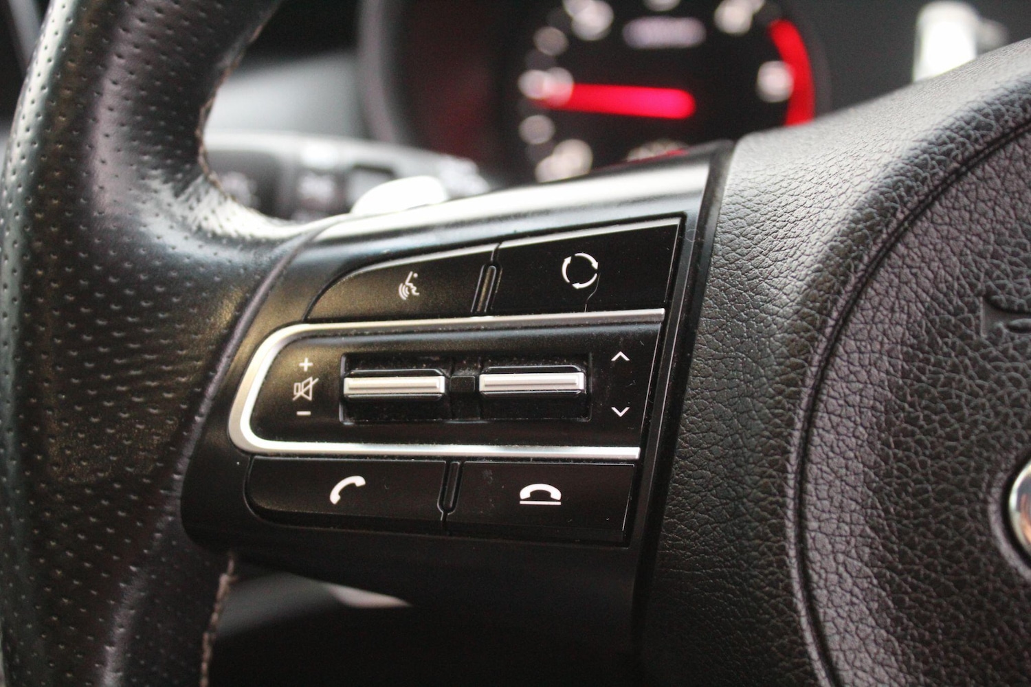 Used Kia Stinger 2019 for sale - 76473399: Photo 24