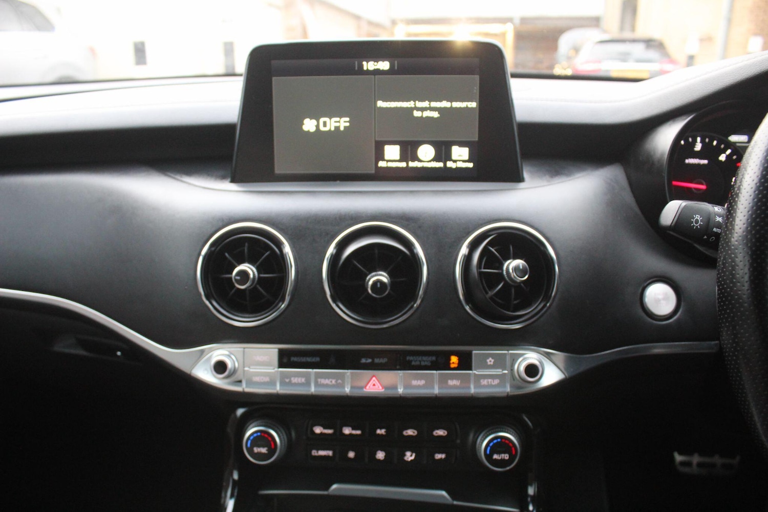 Used Kia Stinger 2019 for sale - 76473399: Photo 26