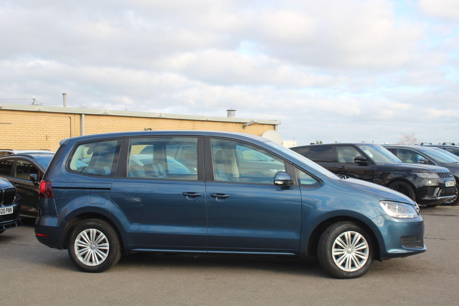 Used Volkswagen Sharan 2017 for sale - 77015809: Photo 17