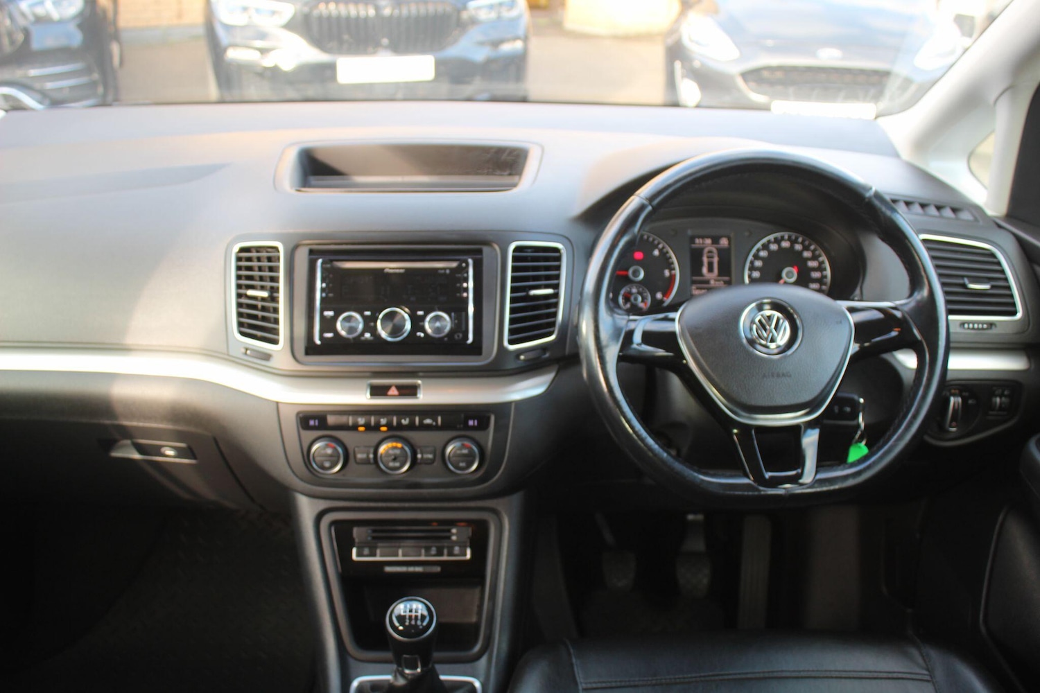 Used Volkswagen Sharan 2017 for sale - 77015809: Photo 24