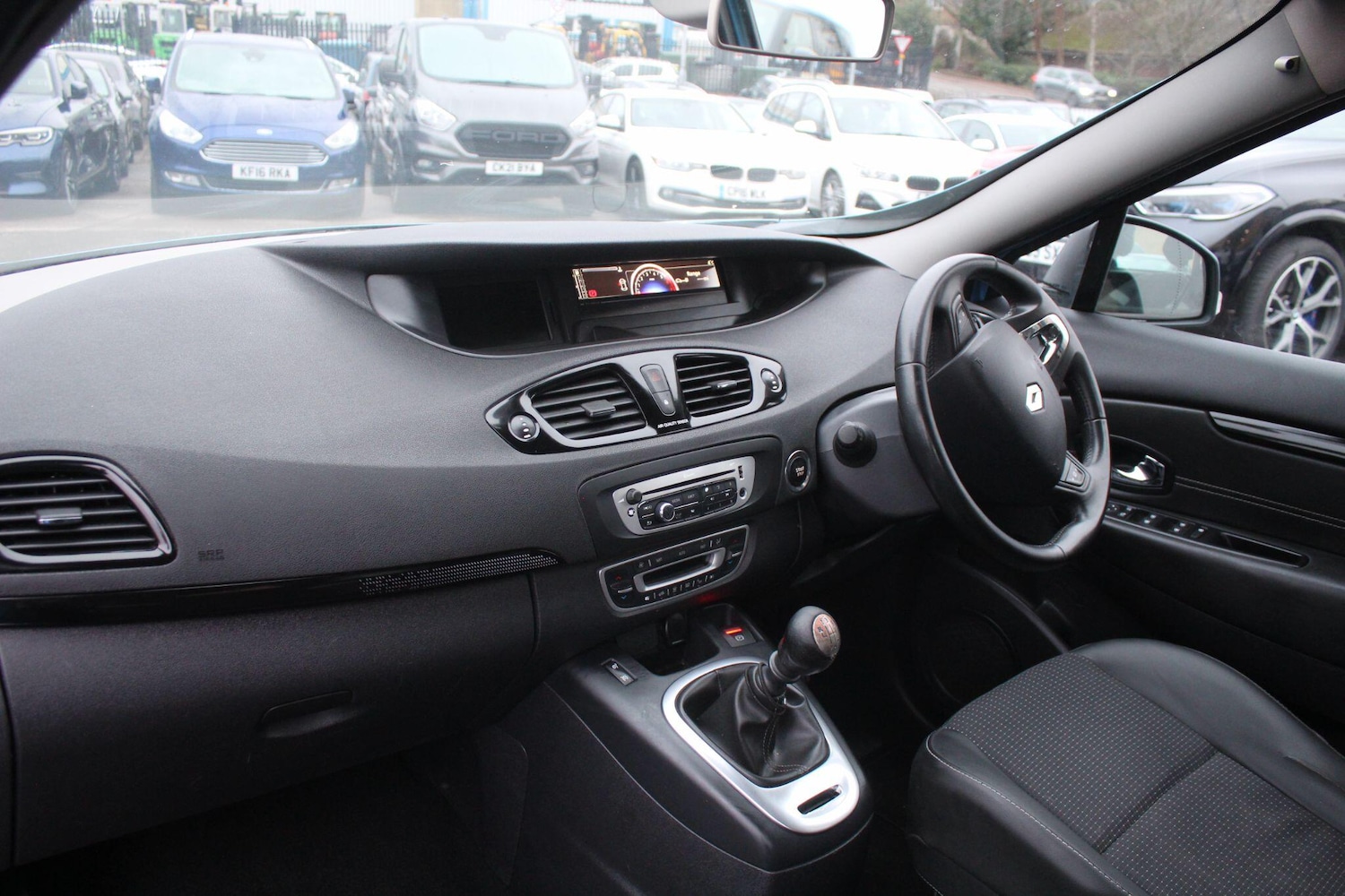 Used Renault Scenic 2013 for sale - 77216281: Photo 25