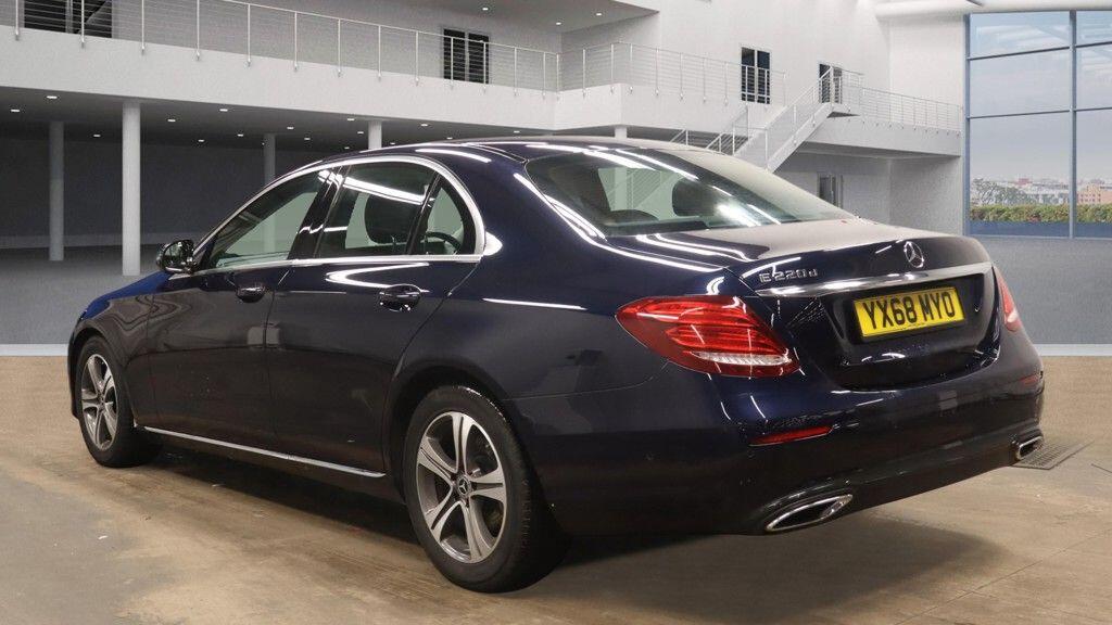 Used Mercedes-Benz E Class 2018 for sale - 77455629: Photo 3