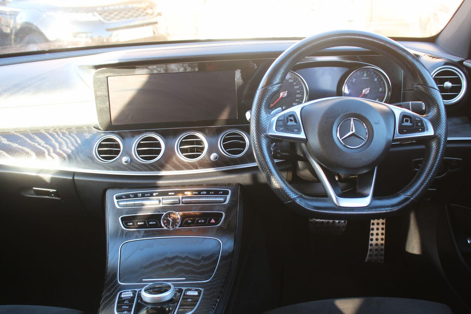 Used Mercedes-Benz E Class 2018 for sale - 77574592: Photo 27