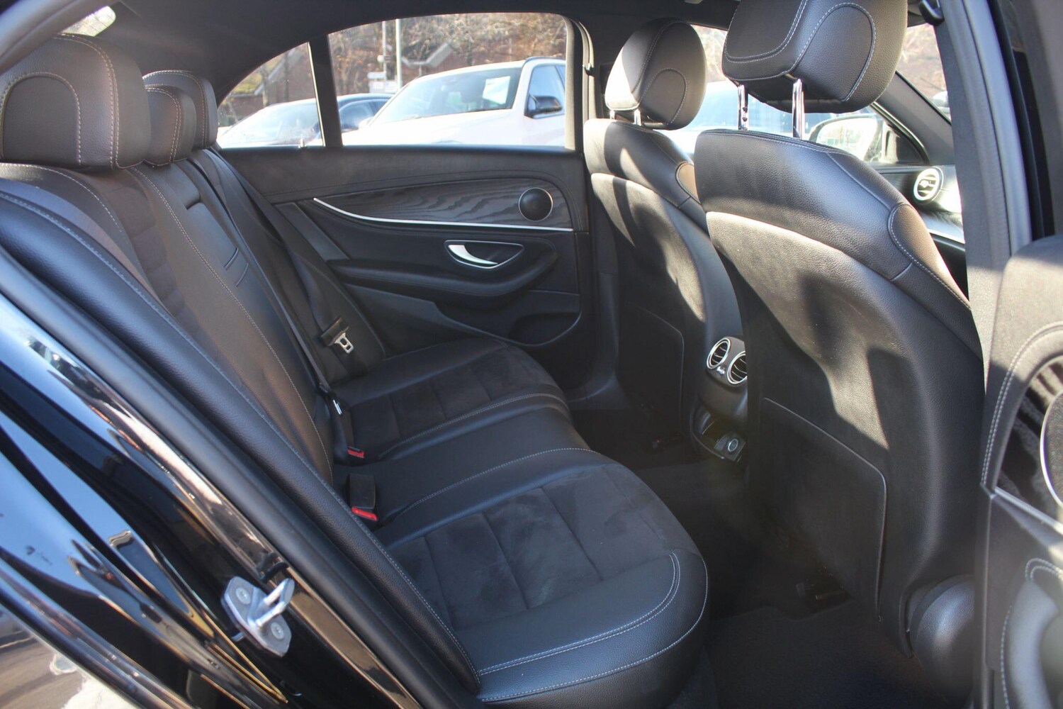 Used Mercedes-Benz E Class 2018 for sale - 77574592: Photo 31