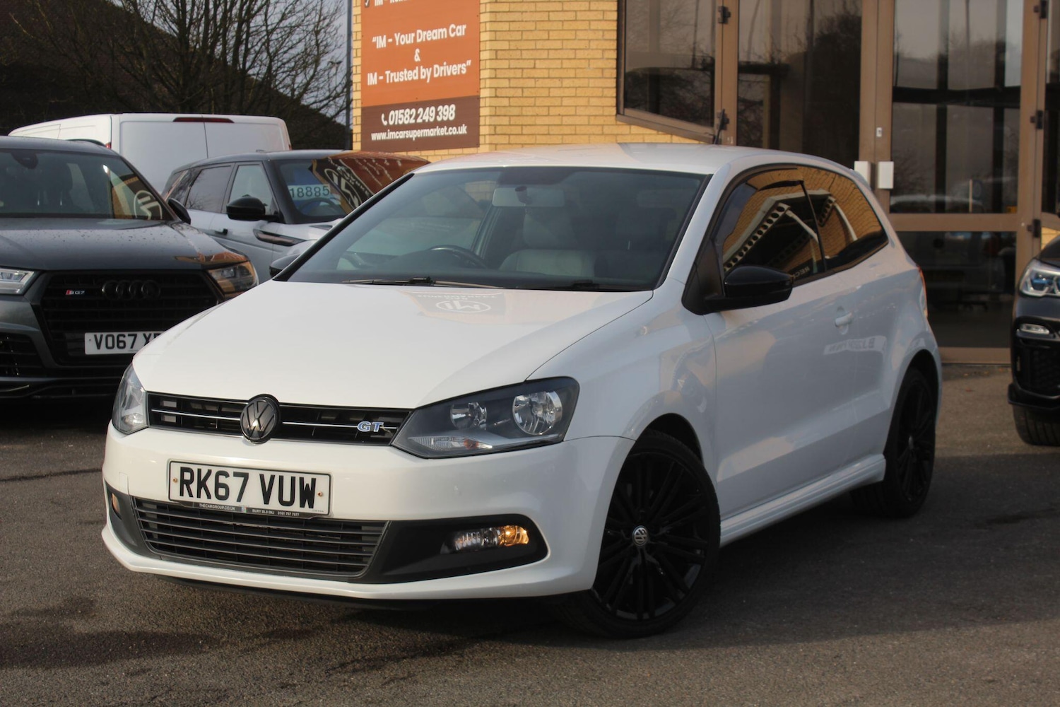 Used Volkswagen Polo 2017 for sale - 77084425: Photo 2