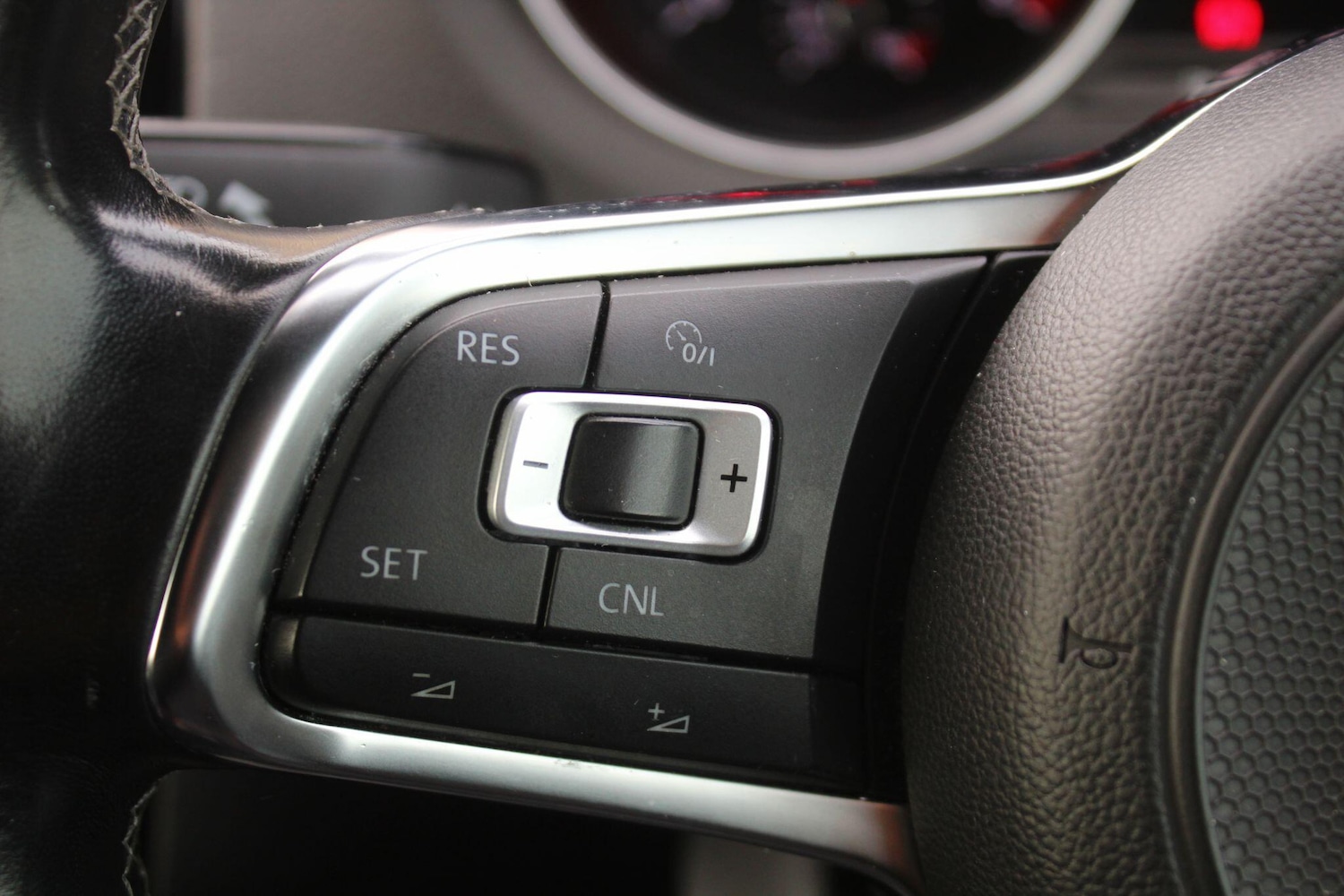 Used Volkswagen Polo 2017 for sale - 77084425: Photo 38