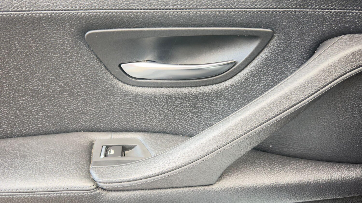 Used BMW 5 Series 2011 for sale - 77524614: Photo 20