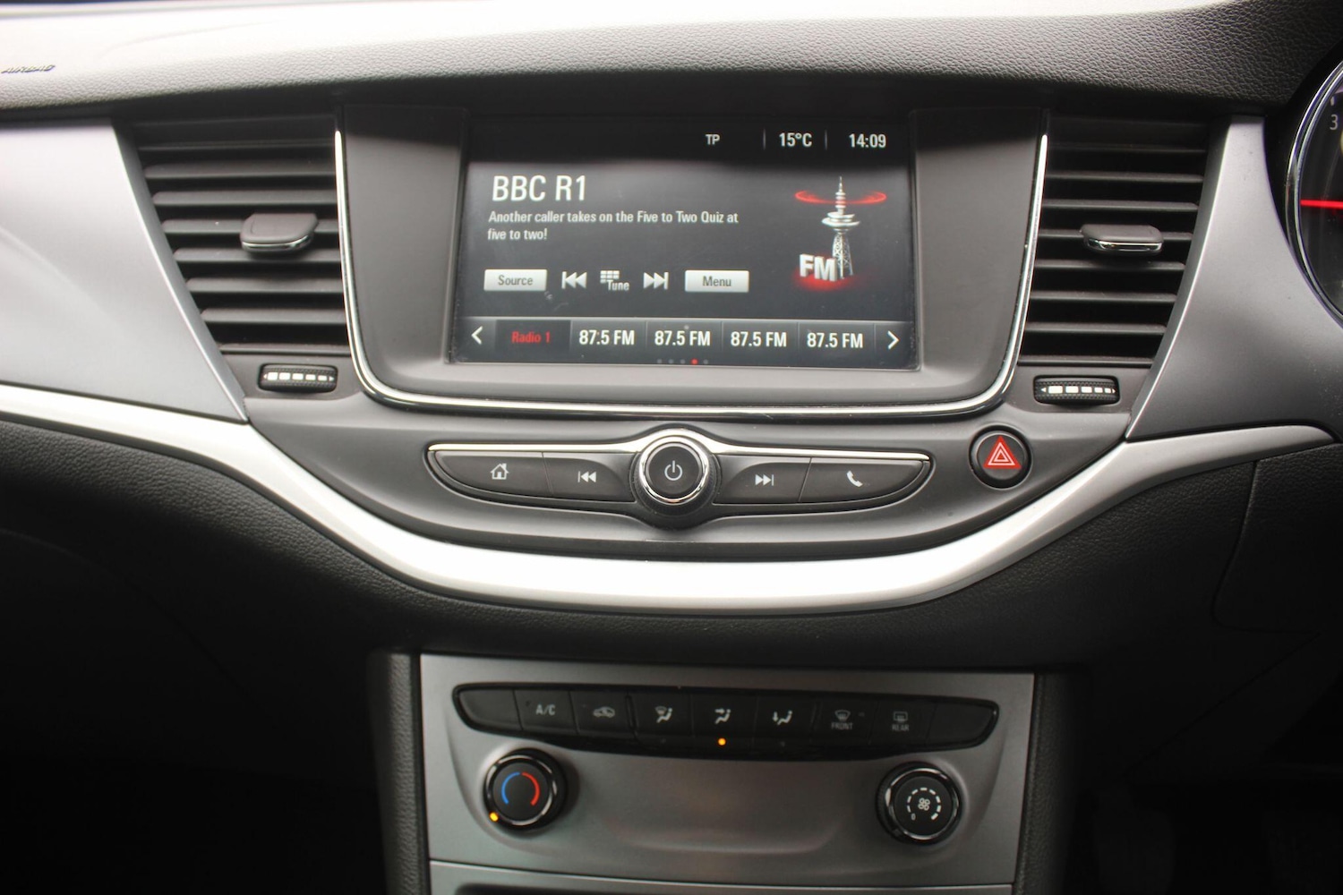 Used Vauxhall Astra 2018 for sale - 76002457: Photo 25