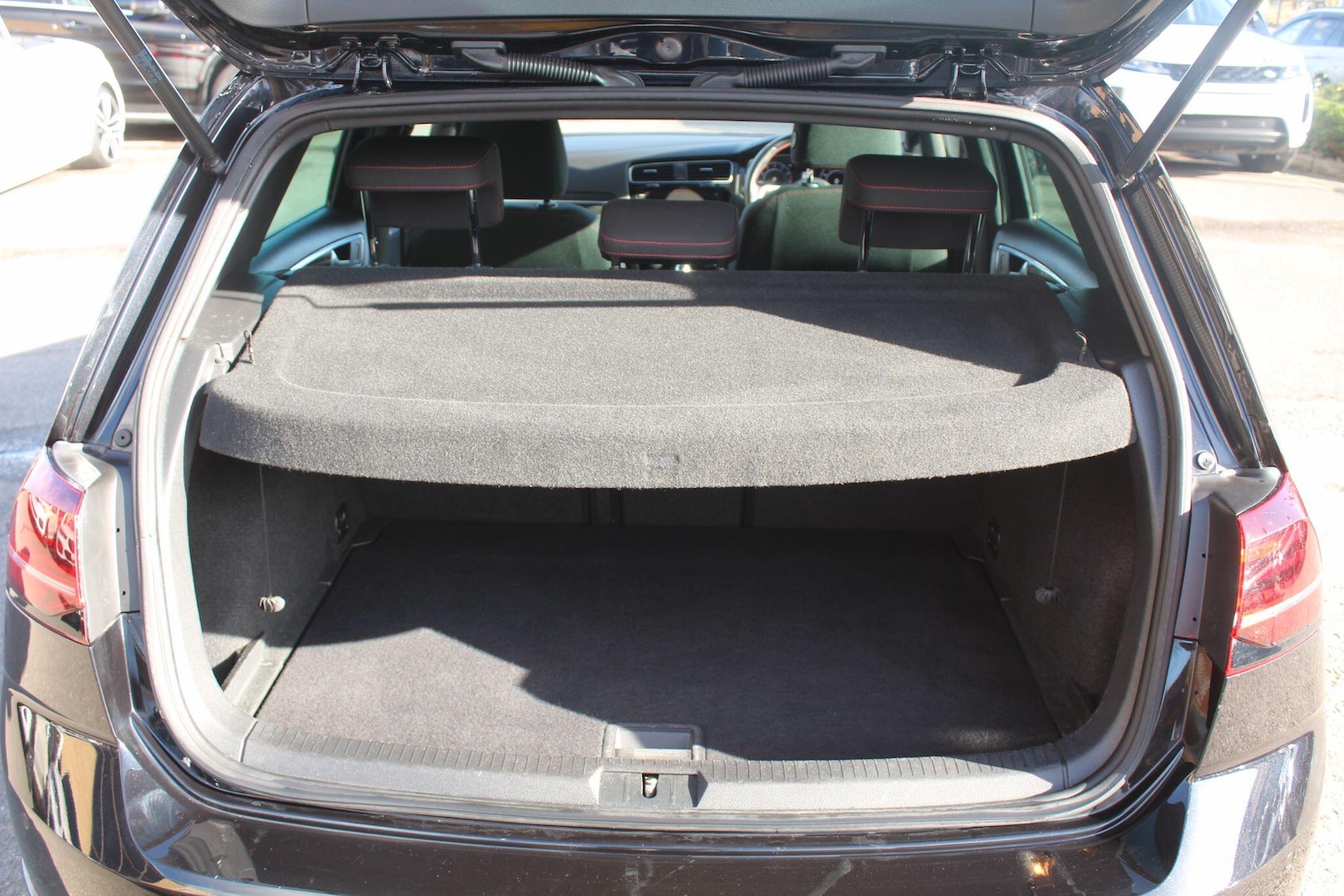 Used Volkswagen Golf 2017 for sale - 76994333: Photo 17