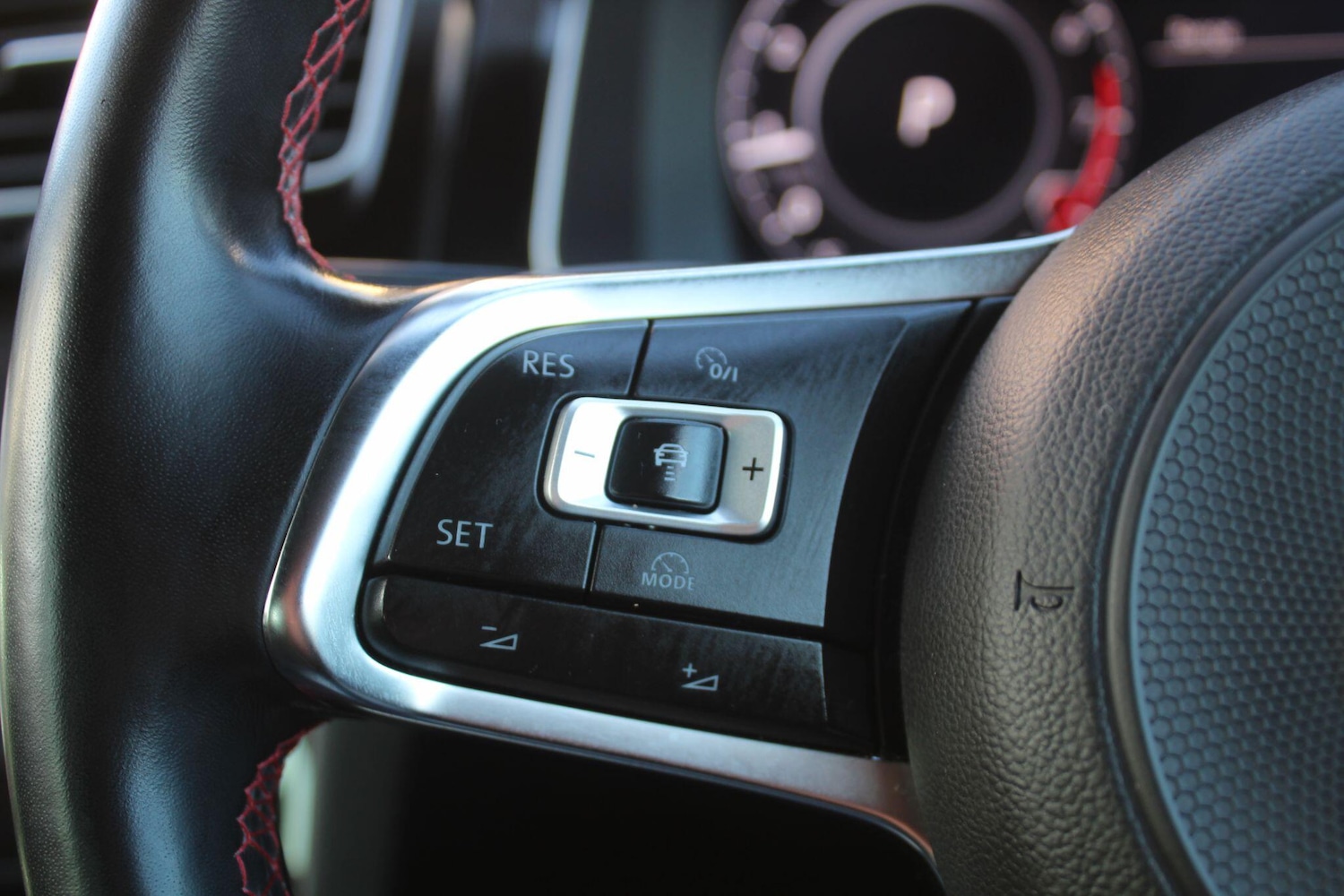 Used Volkswagen Golf 2017 for sale - 76994333: Photo 25