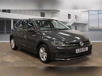 Used Volkswagen Polo 2019 for sale - 76976593: Photo