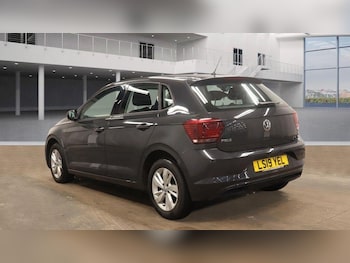 Used Volkswagen Polo 2019 for sale - 76976593: Photo