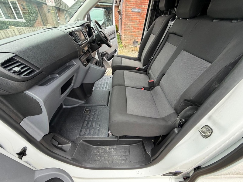 Used Vauxhall Vivaro 2022 for sale - 77850871: Photo 13