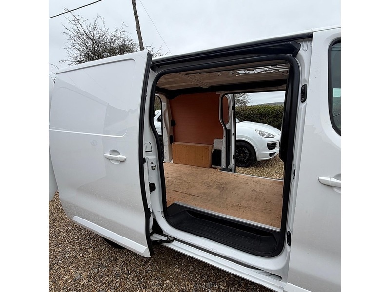 Used Vauxhall Vivaro 2022 for sale - 77850871: Photo 7