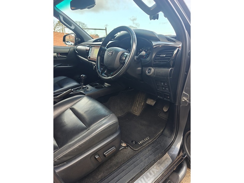 Used Toyota Hilux 2022 for sale - 76848510: Photo 22