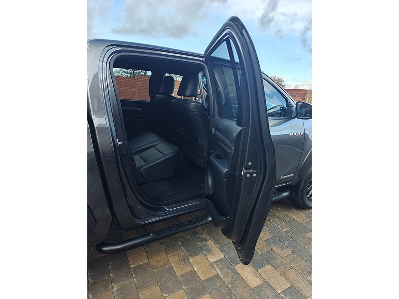 Used Toyota Hilux 2022 for sale - 76848510: Photo 44