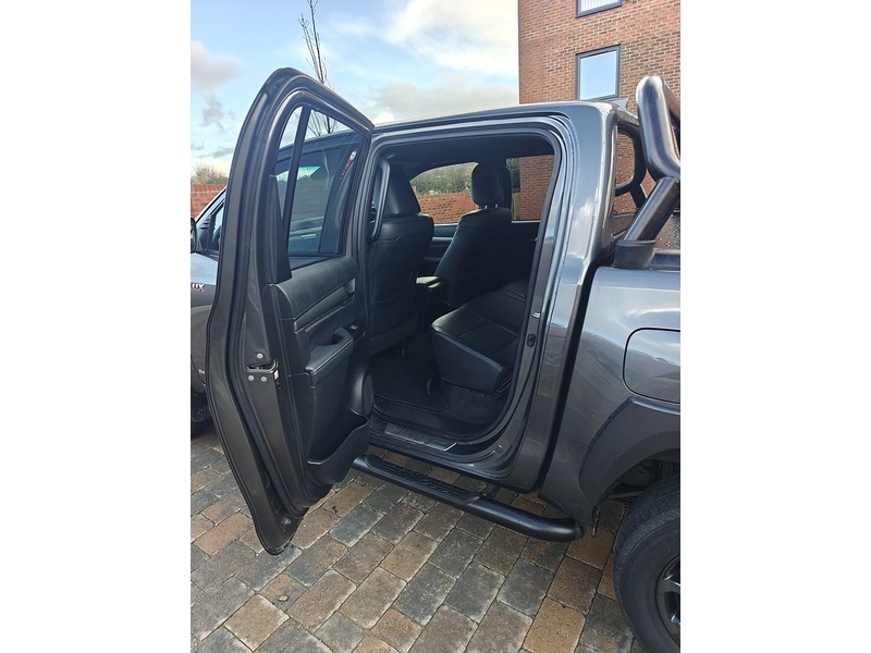 Used Toyota Hilux 2022 for sale - 76848510: Photo 45