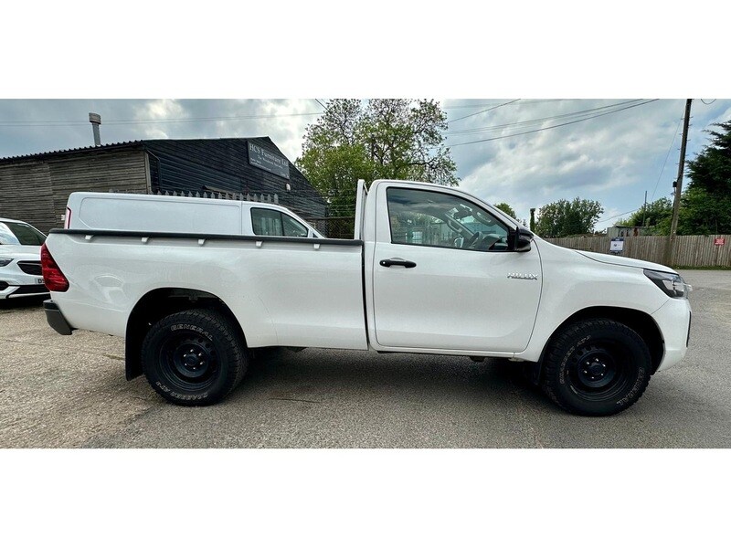 Used Toyota Hilux 2021 for sale - 76605239: Photo 10