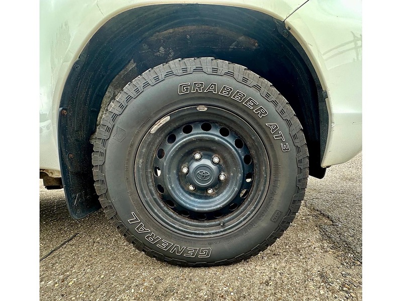 Used Toyota Hilux 2021 for sale - 76605239: Photo 12