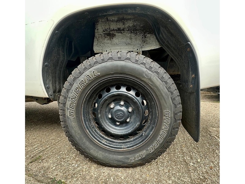 Used Toyota Hilux 2021 for sale - 76605239: Photo 13