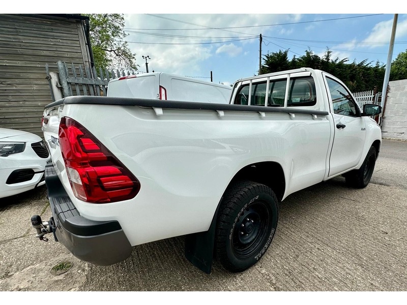 Used Toyota Hilux 2021 for sale - 76605239: Photo 5