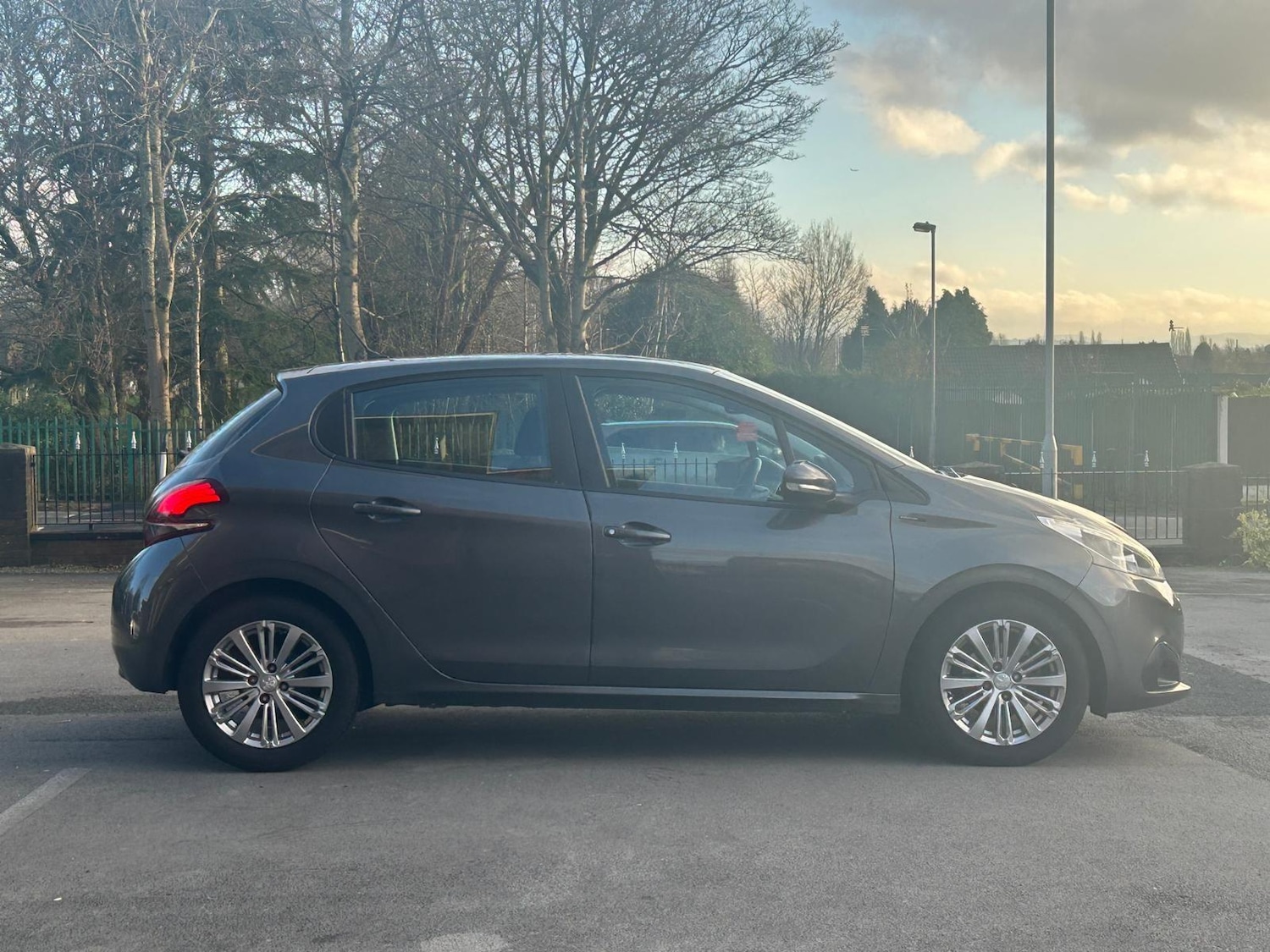 Used Peugeot 208 2018 for sale - 77016746: Photo 14