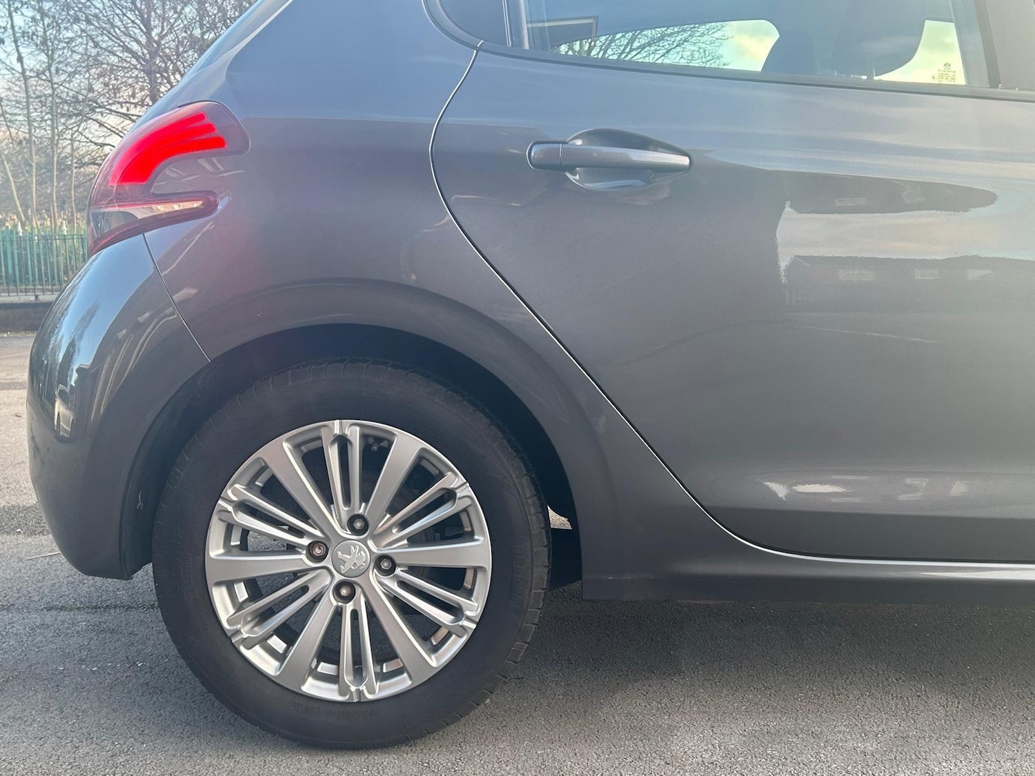 Used Peugeot 208 2018 for sale - 77016746: Photo 15