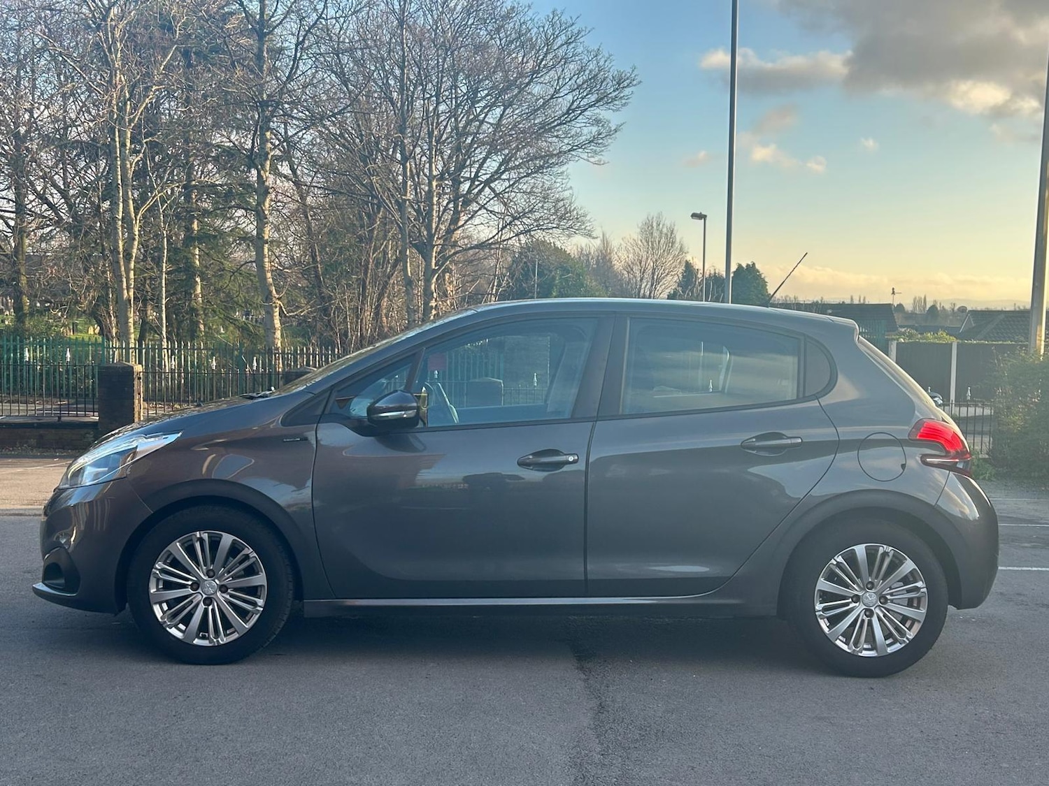 Used Peugeot 208 2018 for sale - 77016746: Photo 17