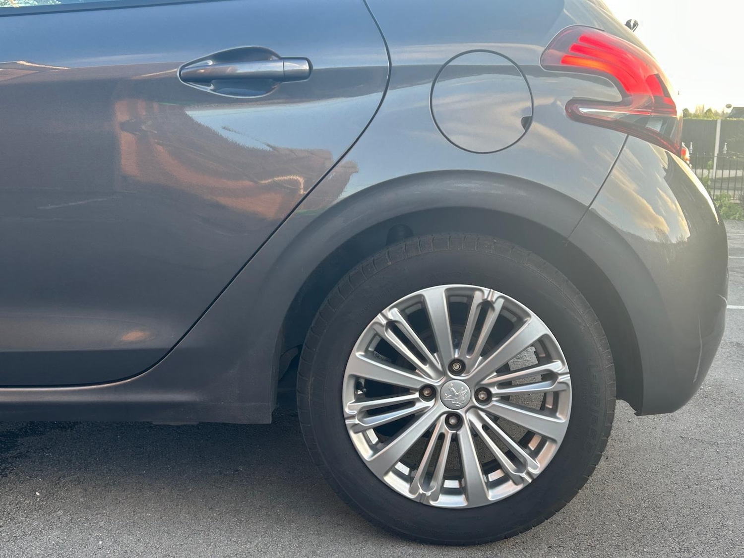 Used Peugeot 208 2018 for sale - 77016746: Photo 18