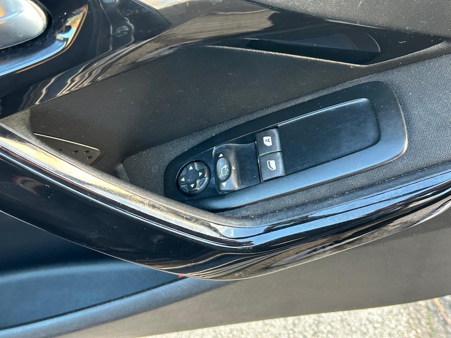 Used Peugeot 208 2018 for sale - 77016746: Photo 29