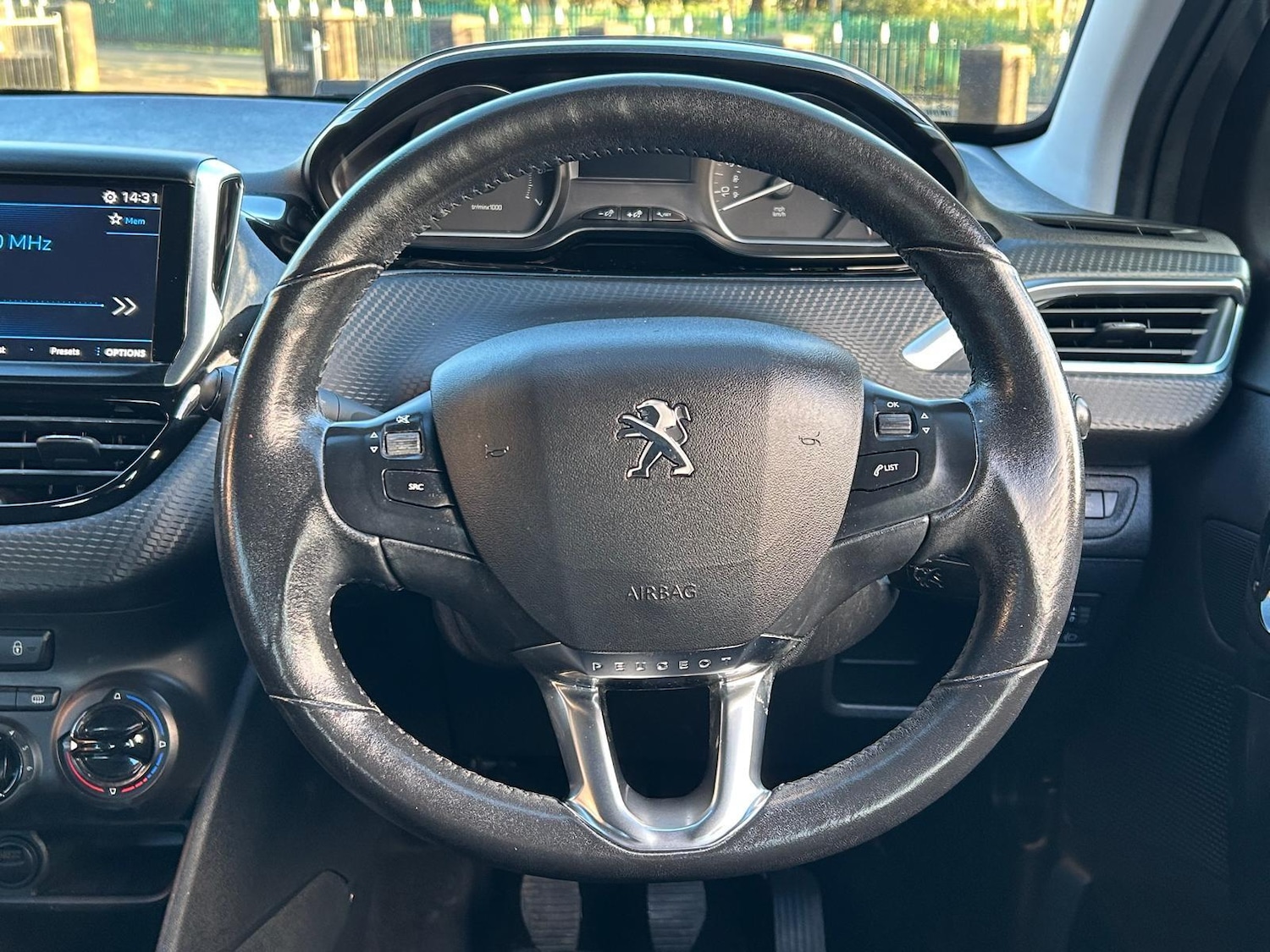 Used Peugeot 208 2018 for sale - 77016746: Photo 34