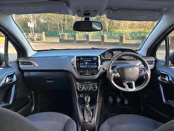 Used Peugeot 208 2018 for sale - 77016746: Photo