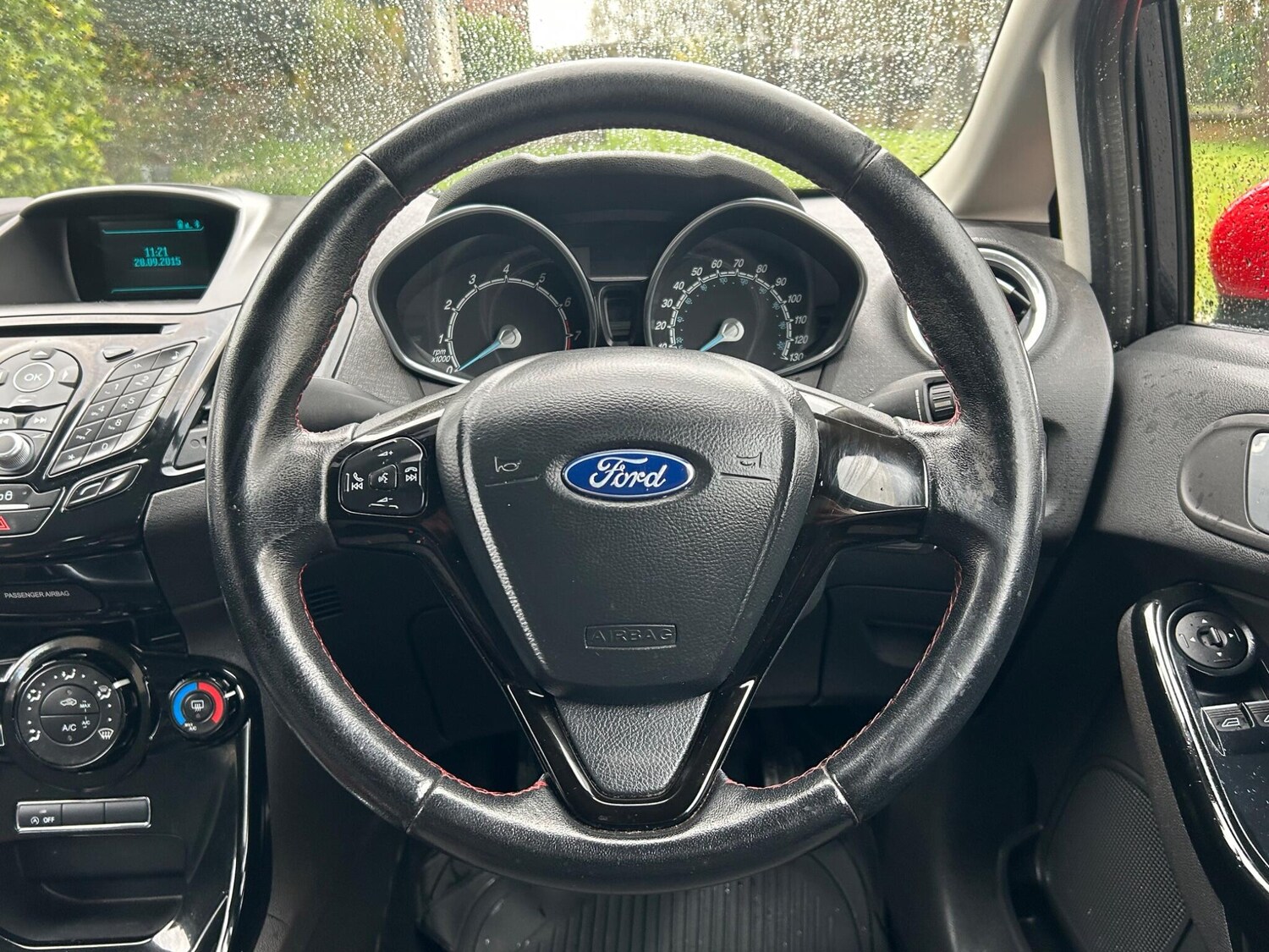 Used Ford Fiesta 2015 for sale - 77909123: Photo 28