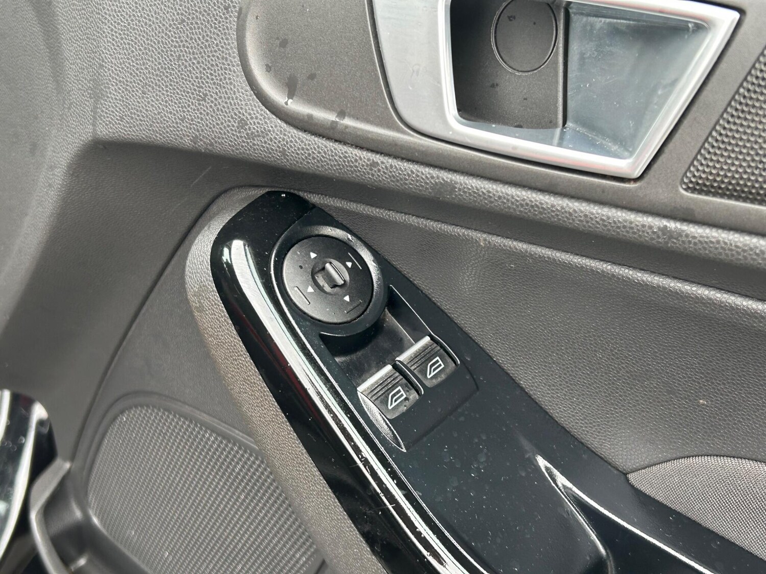 Used Ford Fiesta 2015 for sale - 77909123: Photo 30