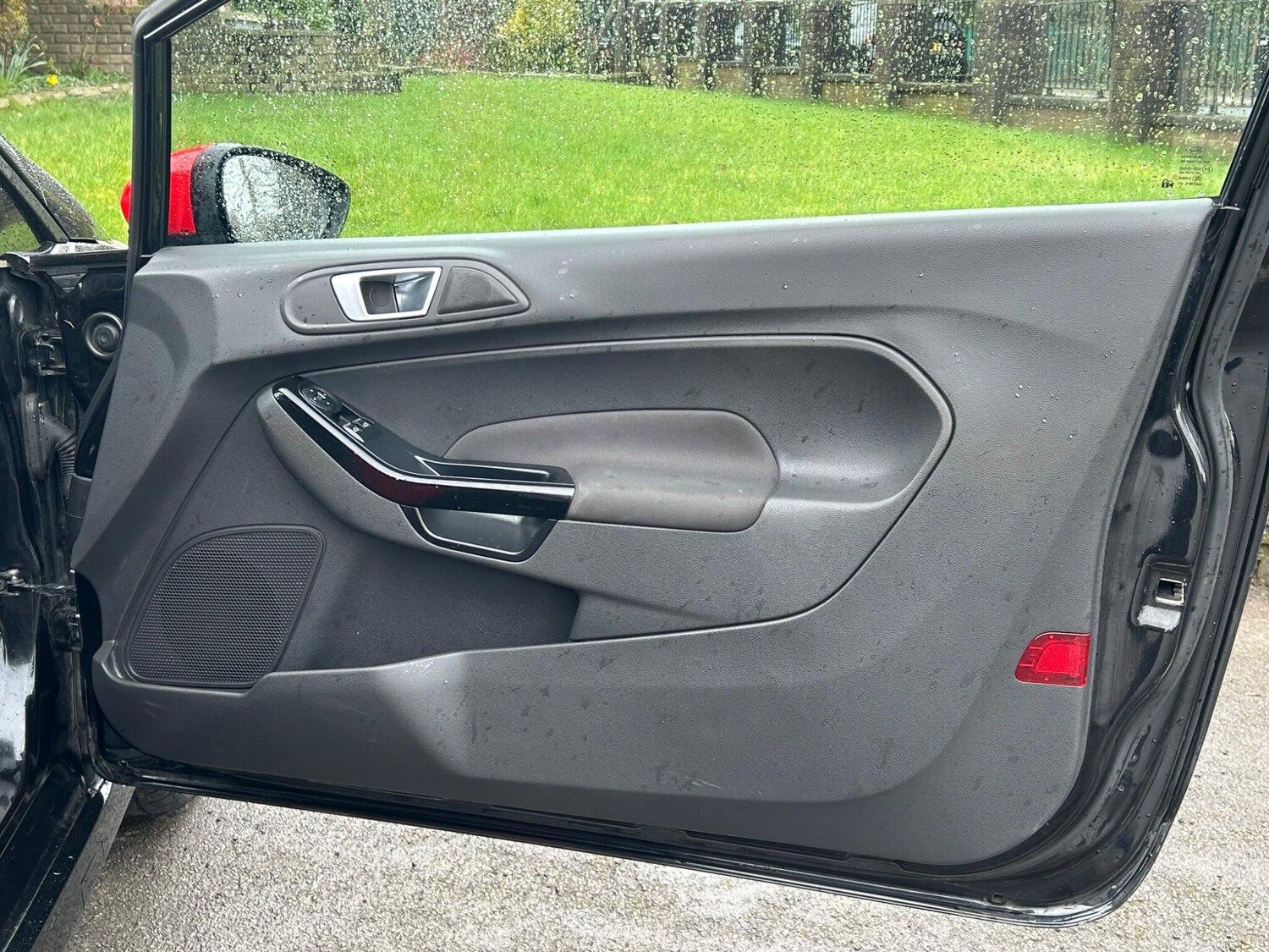 Used Ford Fiesta 2015 for sale - 77909123: Photo 31