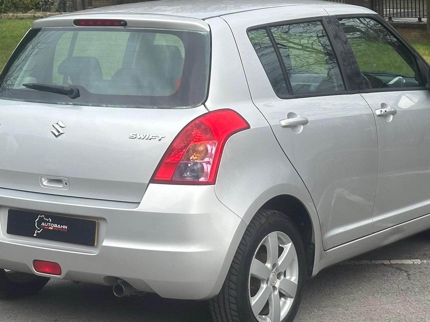 Used Suzuki Swift 2009 for sale - 77637802: Photo 10