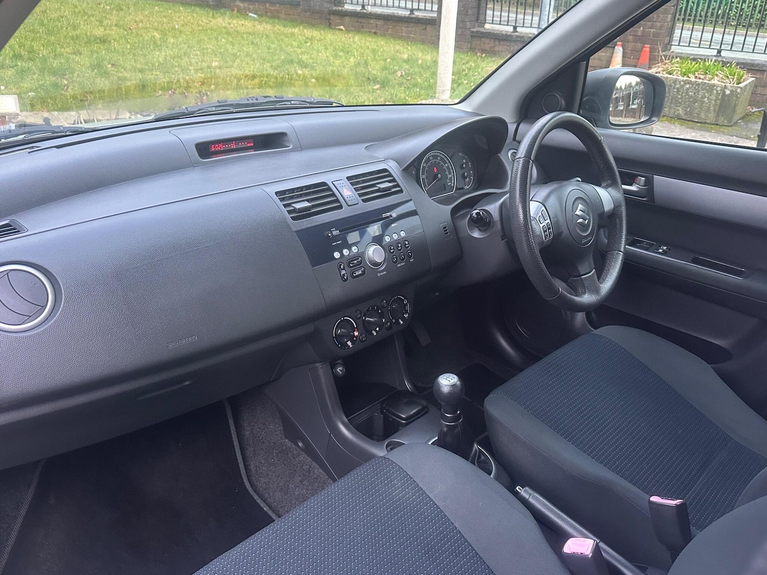 Used Suzuki Swift 2009 for sale - 77637802: Photo 34